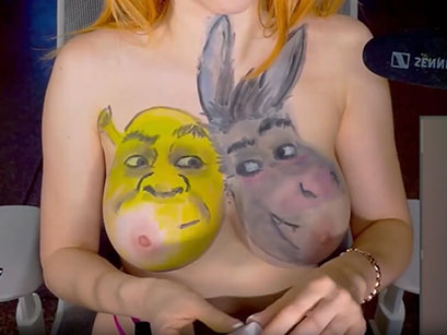 Amouranth Has Fun Painting Her Big Boobs