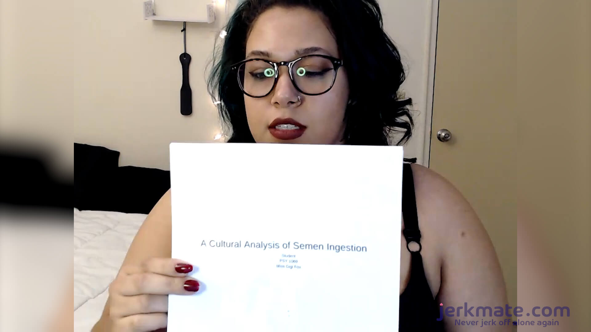 BBW camgirl SuccubusMissGigiFox wants to play with you. If you're into roleplay, JOI, and many other fetishes, she'll make your time the best you've had in years.