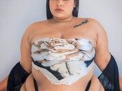 Maya_curvy