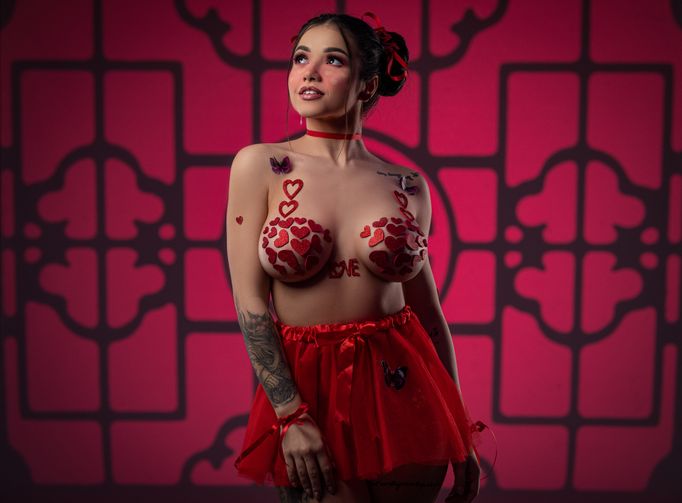 NikiBryce