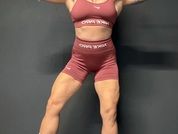 Ella_Kross