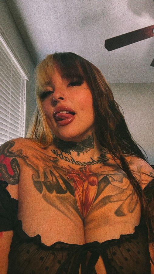HoneyDripsOnYou