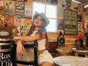 Nina_Steel