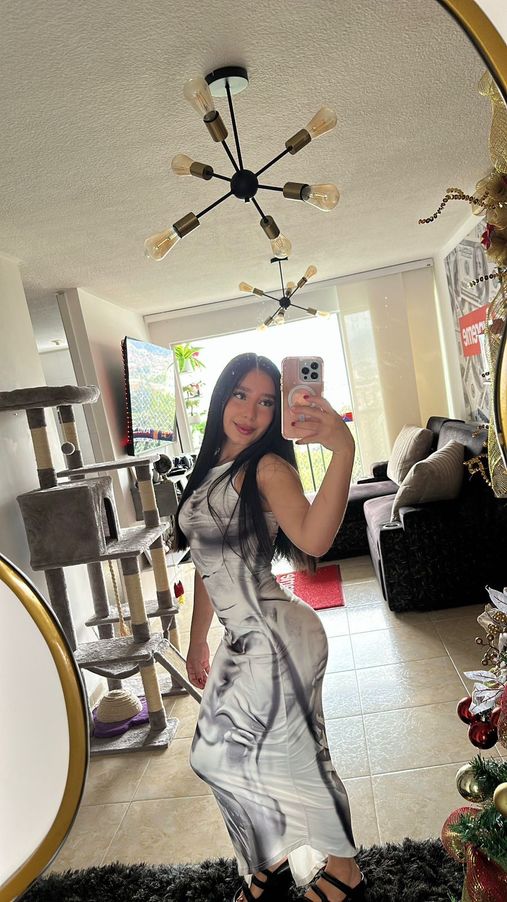 LauraSquirterr