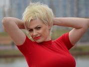 Golden_Lady_WOW