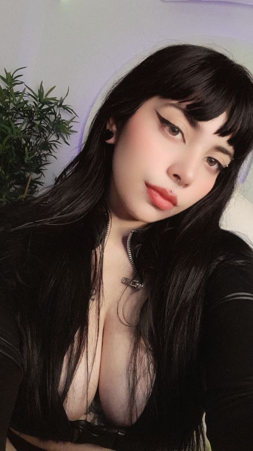 Emily_santoss
