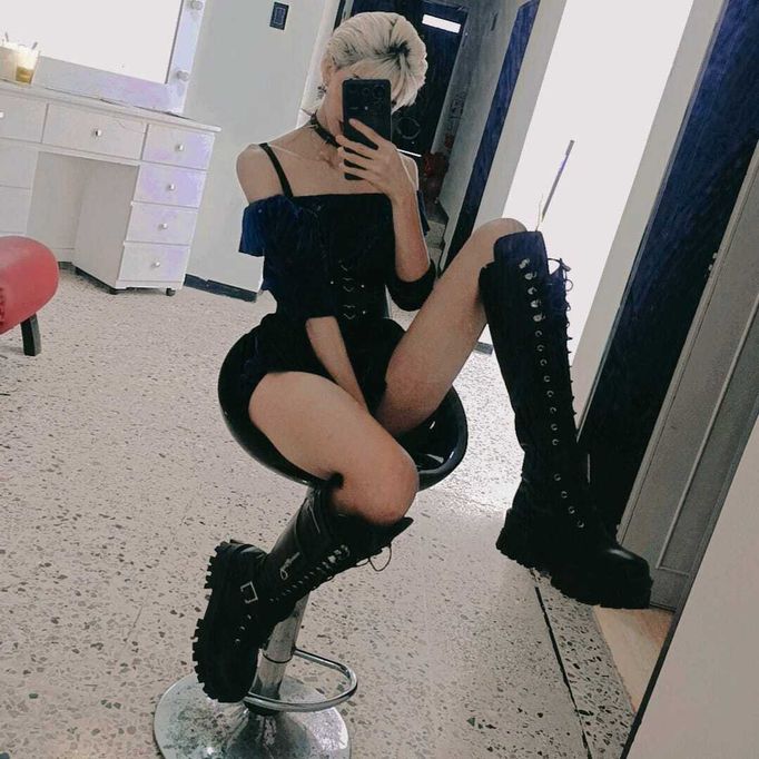 TinaRoberts19