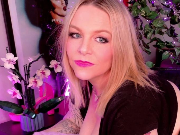 BlondeJJ