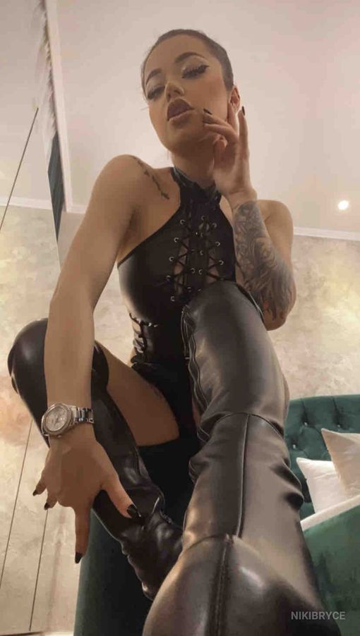 NikiBryce