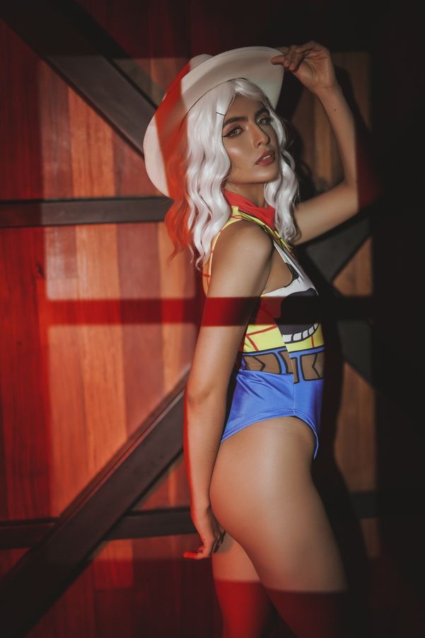 miaaeevans