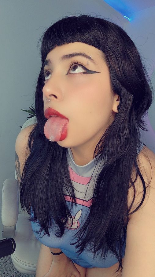 Emily_santoss