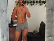 Boyhot25