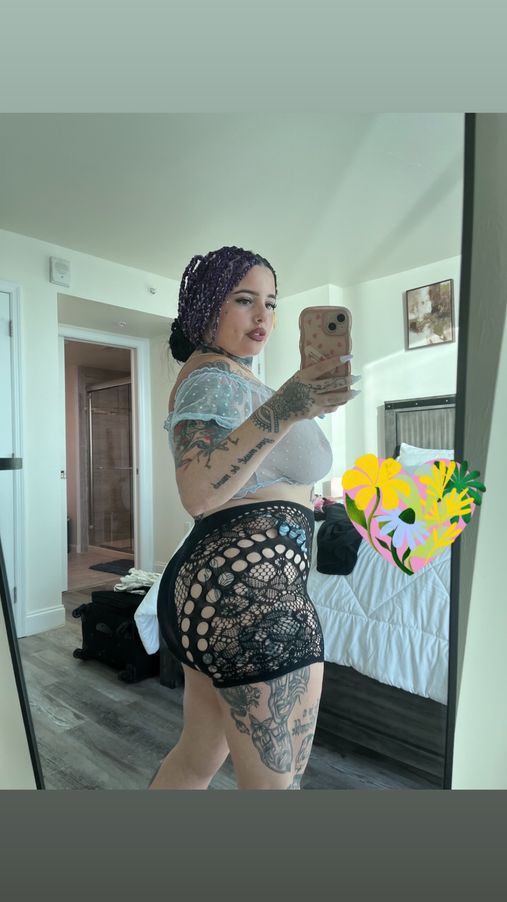 HoneyDripsOnYou
