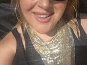 CuteAndCurvyX