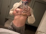 Ashley699