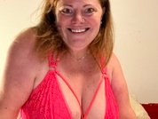 BustyBeautifulGinger