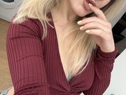 Daryana_Gray