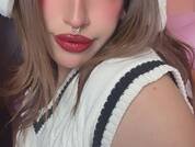 Ella_Thorne
