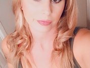 Hottyhousewife18