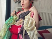 HugeBoobsRoxy