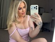 IzzieFoxx