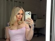 IzzieFoxx