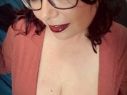 MatureBustyMilf