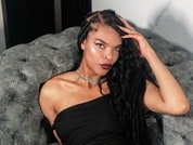 Mia_Gates