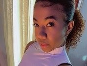 Sarah_Velvet