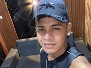 leo_hot21