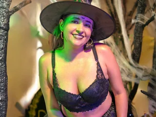AlessandraRio profile