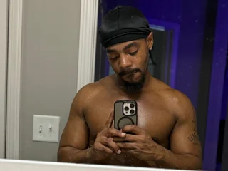 alexthegreat27's profile picture – Girl on Jerkmate