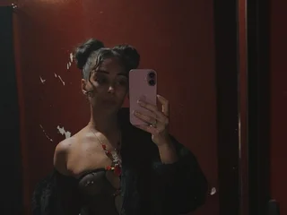 AphroditessKiss96 profile