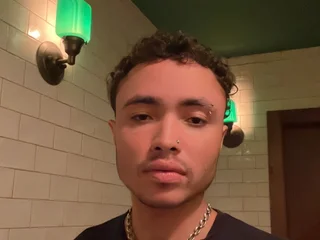 beanboy089's profile picture – Girl on Jerkmate