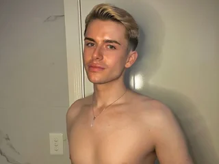 Blondeplayboi