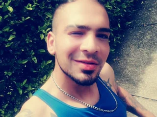 brolynxx's profile picture – Girl on Jerkmate