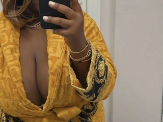 CURVACEOUSCASHDOLL profile