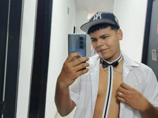 canelaboyys's profile picture – Girl on Jerkmate