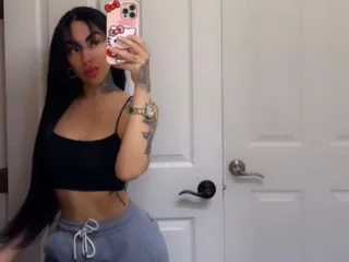 chloemonroexo's profile picture – Girl on Jerkmate