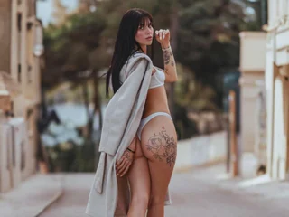 Chloe_Santory