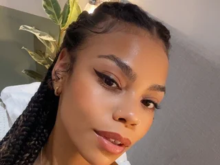 cicicaramel's profile picture – Girl on Jerkmate