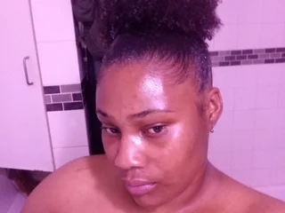 cleverclawedcat's profile picture – Girl on Jerkmate