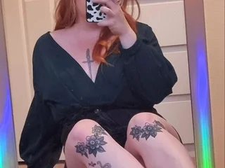 curvyred_x's profile picture – Girl on Jerkmate