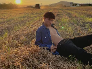Ethan_Savage profile