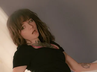 farynlain's profile picture – Girl on Jerkmate