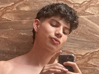 fitbaymilker's profile picture – Girl on Jerkmate