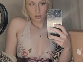 funwithbubbless's profile picture – Girl on Jerkmate