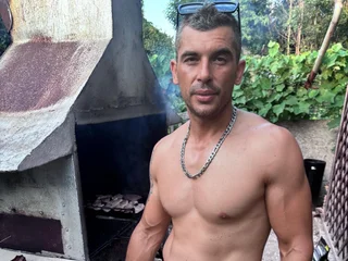 gabriel39's profile picture – Girl on Jerkmate