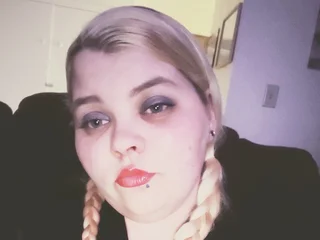 HazeleyePurple profile