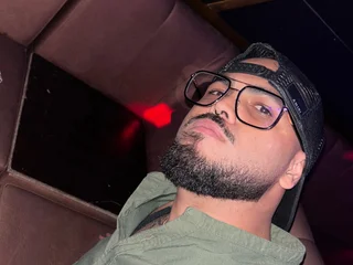 IM_Harris profile